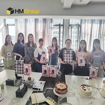 Святкуйте колегу День народження з HM Group