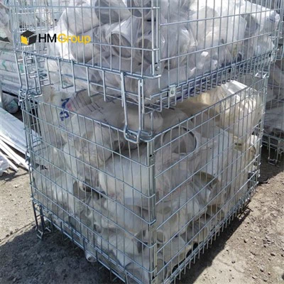 Металева клітка для зберігання